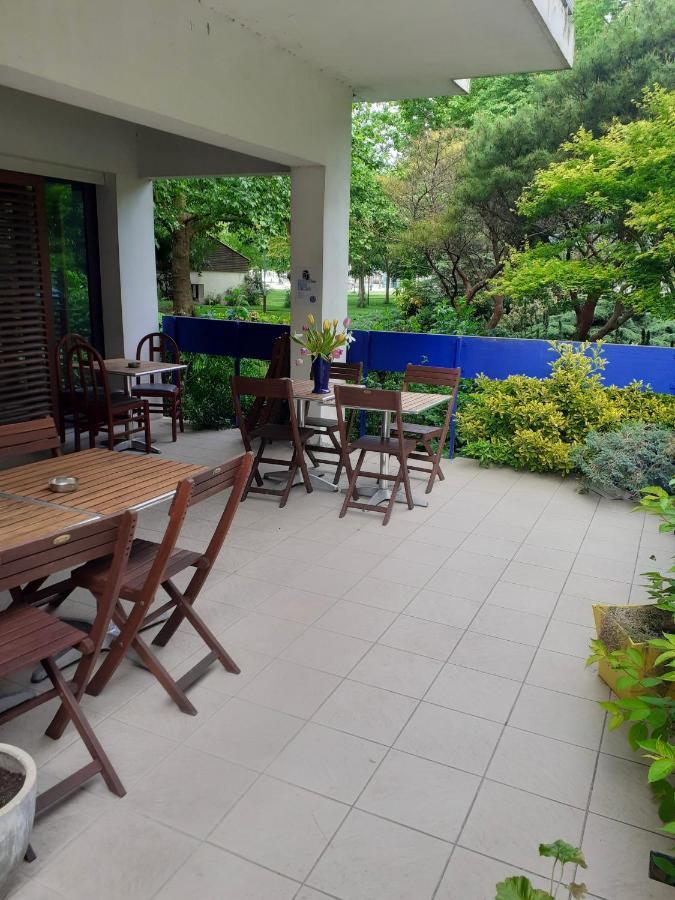 Hotel Les Gens De Mer La Rochelle Ла-Рошель Экстерьер фото
